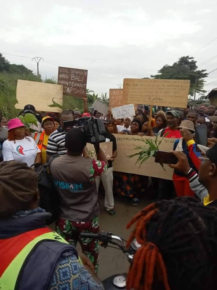 Douala mouvement d'humeur des habitants de Japoma contre les déguerpissements annoncés. Actualités au Cameroun