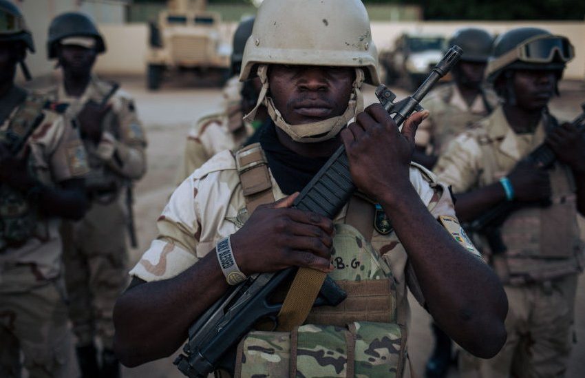  Crise anglophone : 4 militaires aux arrêts à Bamenda.