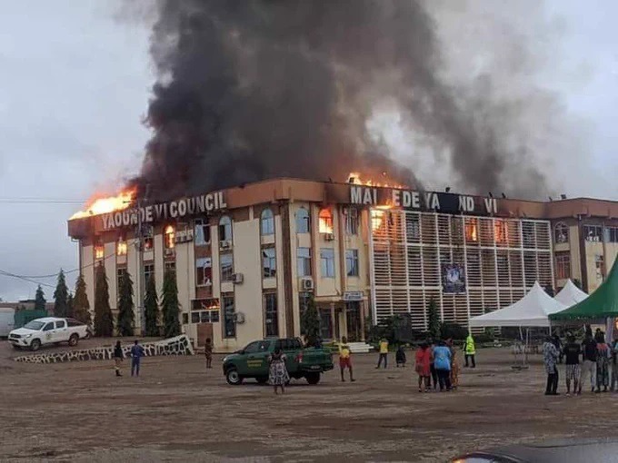  Yaoundé 6ème : la Mairie dans l’emprise des flammes