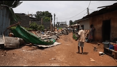 Drame : l’écroulement d’un mur fait un mort à Yaoundé. Actualité au Cameroun