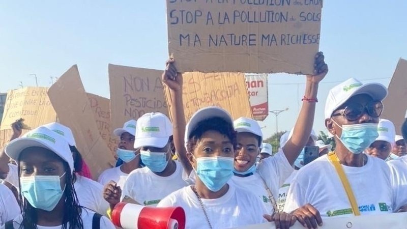 Sénégal : des villageoises manifestent contre l'injustice climatique. Actualité en Afrique