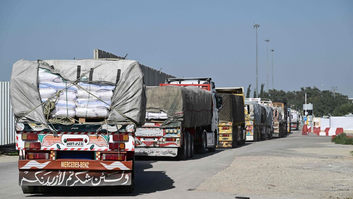 Guerre Israël-Hamas : les camions d'aide pour Gaza bloqués