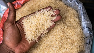 Panier de la ménagère : le prix du kg de riz revu à la baisse. Actualité au Cameroun