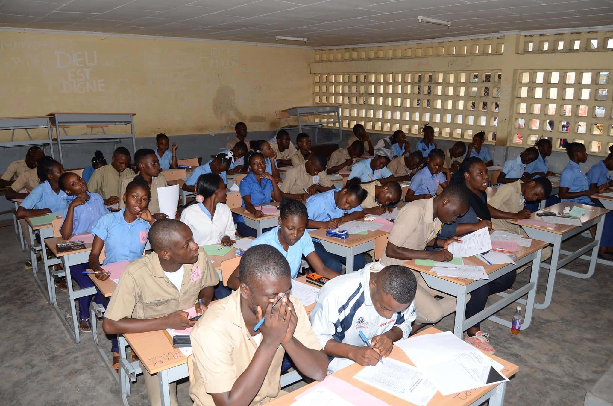 Baccalauréat : la chute du taux de réussite. Actualité du Cameroun