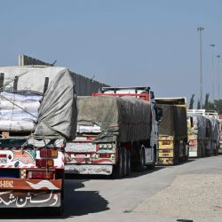 Guerre Israël-Hamas : les camions d'aide pour Gaza bloqués