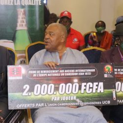 Cameroun- Recompense: UCB offre une prime de 2 millions de fraancs à chacun des lions indomptables de 1972. Actualité au Cameroun